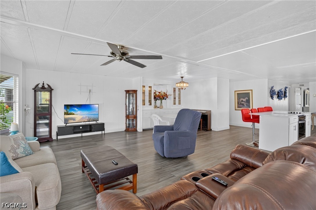 2 Bed ManufacturedHome for Sale in Old Bridge Village, FL — photo 7