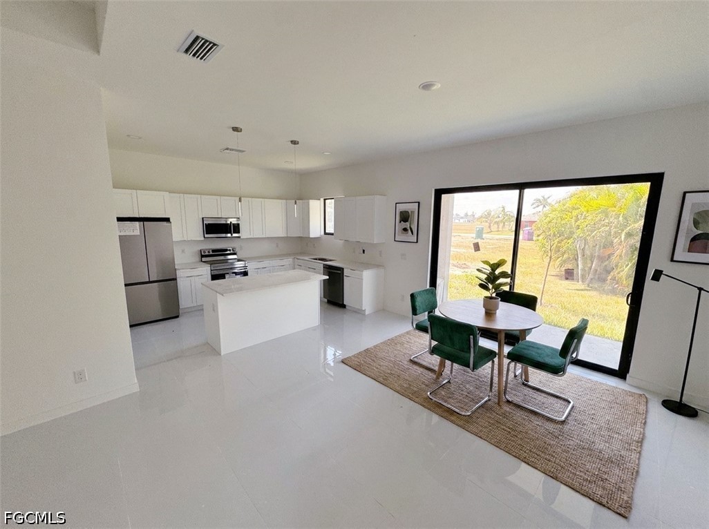 4 Bed SingleFamilyResidence for Sale in Cape Coral, FL — photo 7