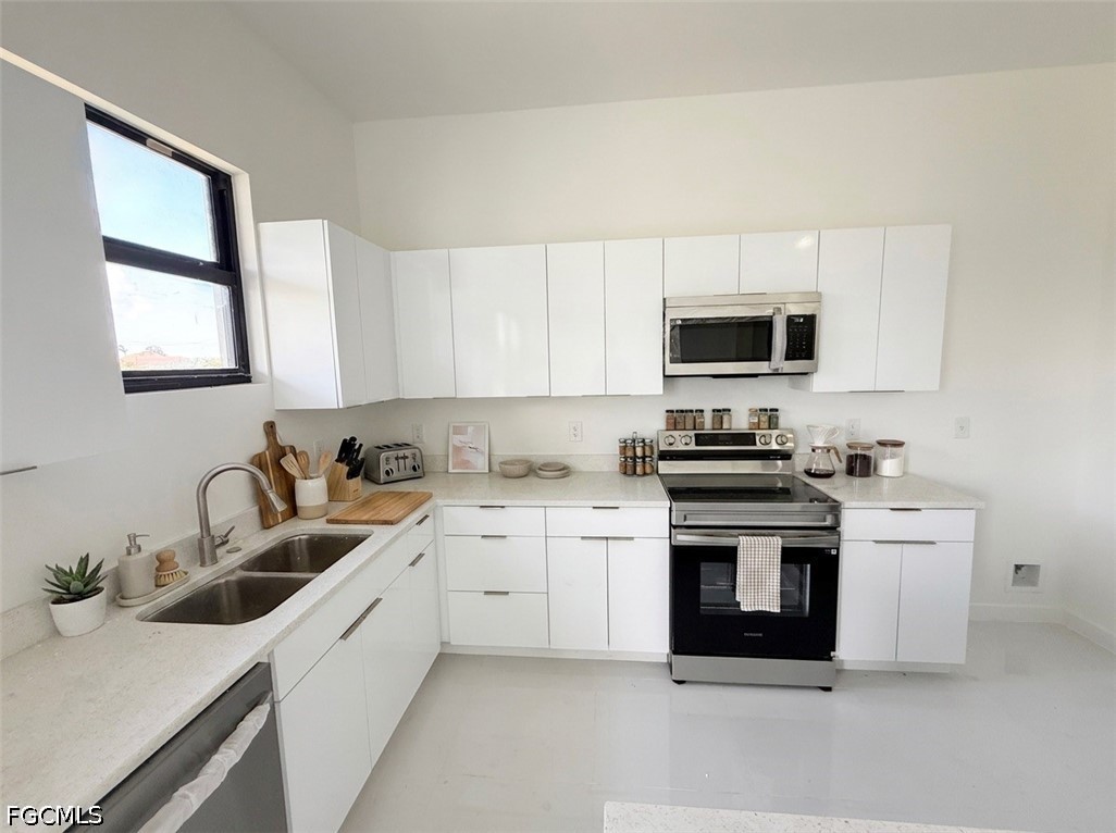 4 Bed SingleFamilyResidence for Sale in Cape Coral, FL — photo 7