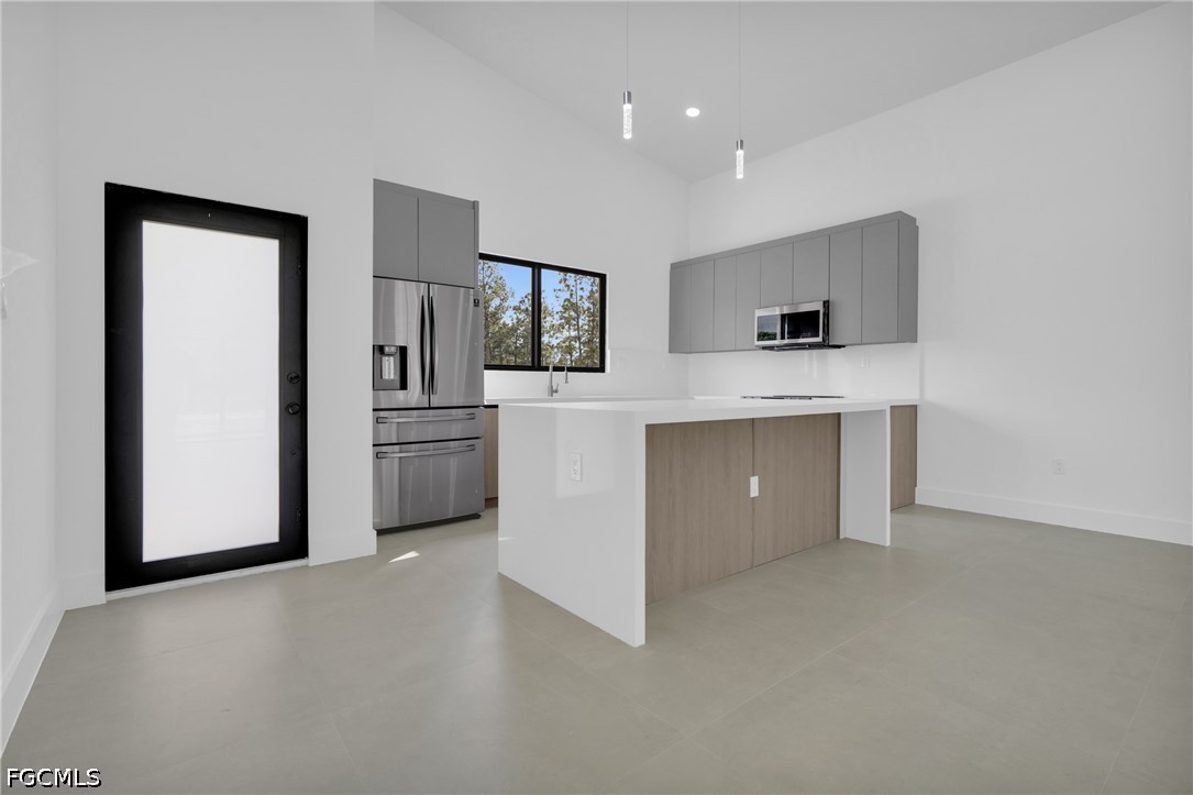 3 Bed SingleFamilyResidence for Sale in Lehigh Acres, FL — photo 7