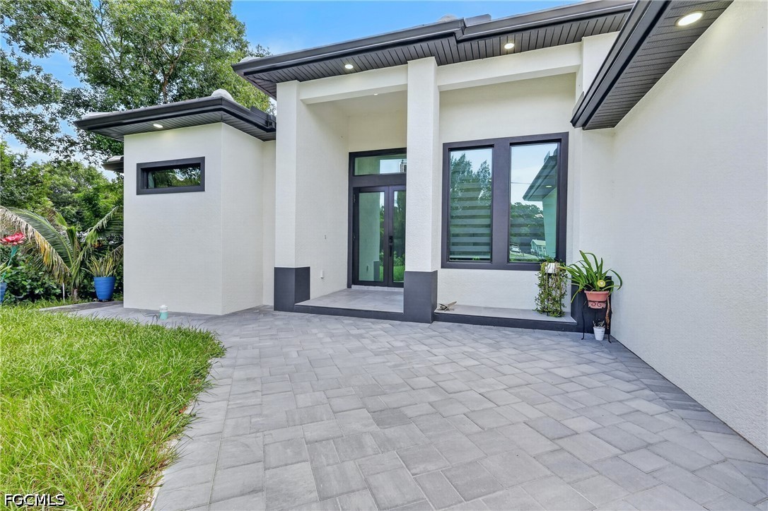3 Bed SingleFamilyResidence for Sale in North Fort Myers, FL — photo 7