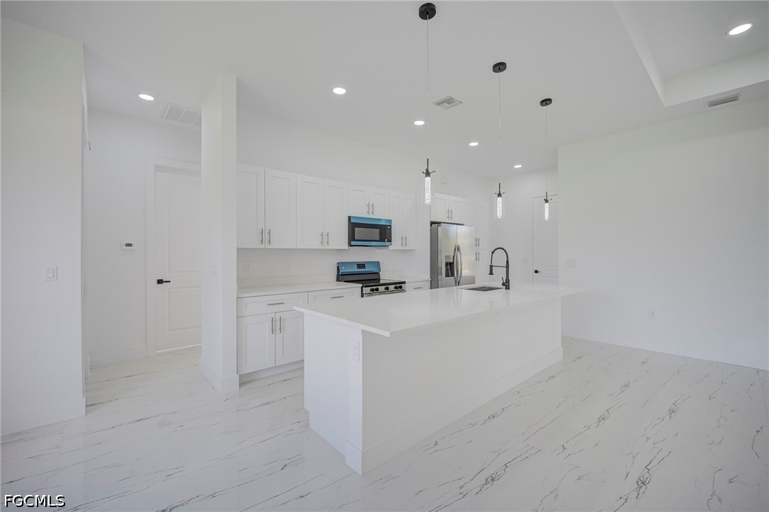 3 Bed SingleFamilyResidence for Sale in Lehigh Acres, FL — photo 7