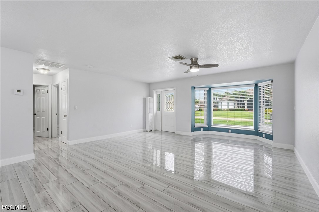 3 Bed SingleFamilyResidence for Sale in Cape Coral, FL — photo 7