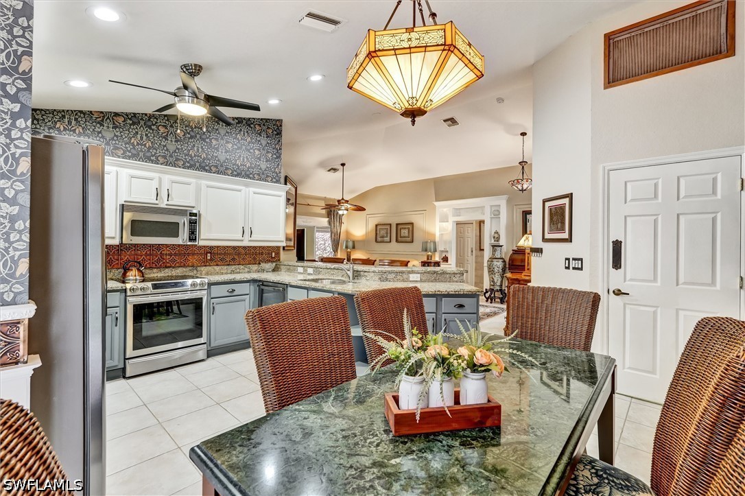 3 Bed SingleFamilyResidence for Sale in Naples, FL, $479,000 — photo 7