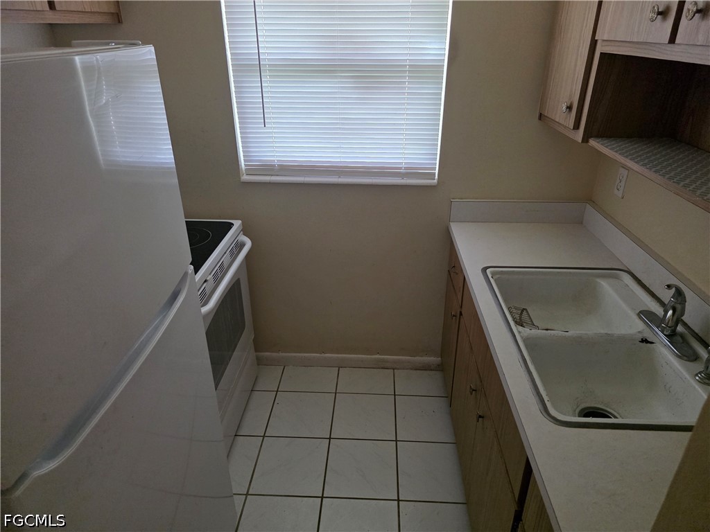 2 Bed Duplex for Sale in Sabal Palm Gardens, FL, $119,900 — photo 7
