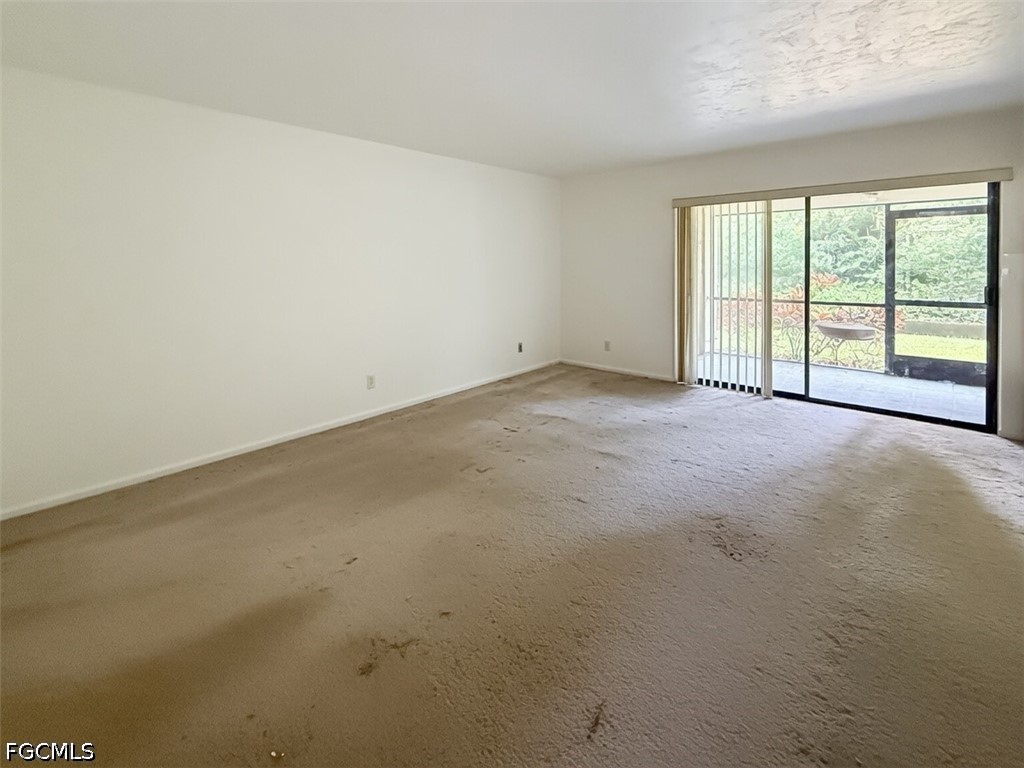 2 Bed Condominium for Sale in Fort Myers, FL, $110,000 — photo 7