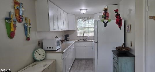 2 Bed Pool Home for Sale in Hyde Park, photo 7