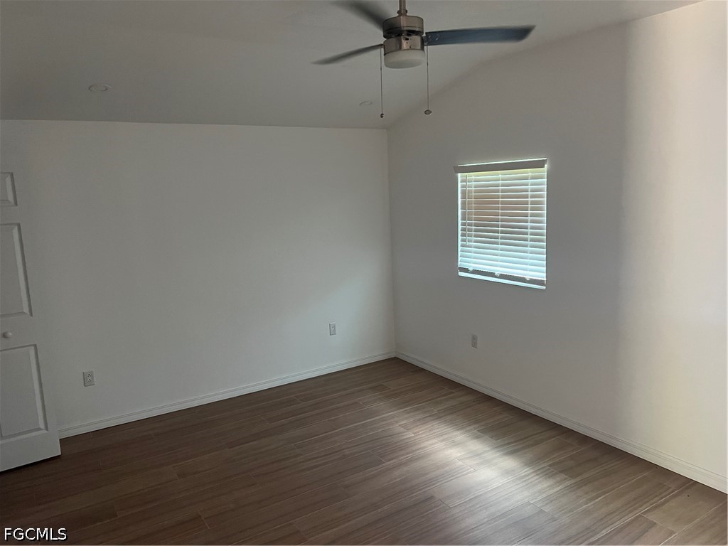 1 Bed Duplex for Sale in North Fort Myers, FL, $1,190 — photo 7