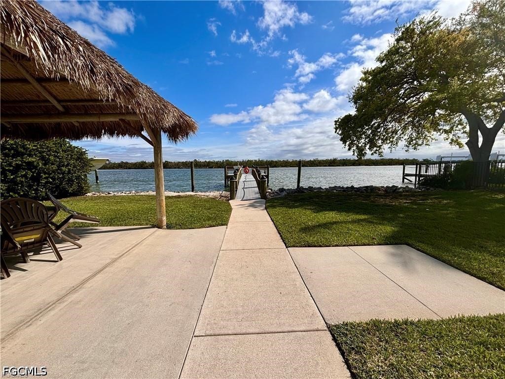 Residential for Sale in Gulf Island Manor, FL, $489,000 — photo 7