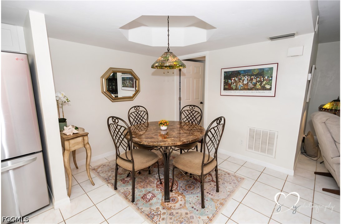 2 Bed SingleFamilyResidence for Sale in Fort Myers, FL — photo 7