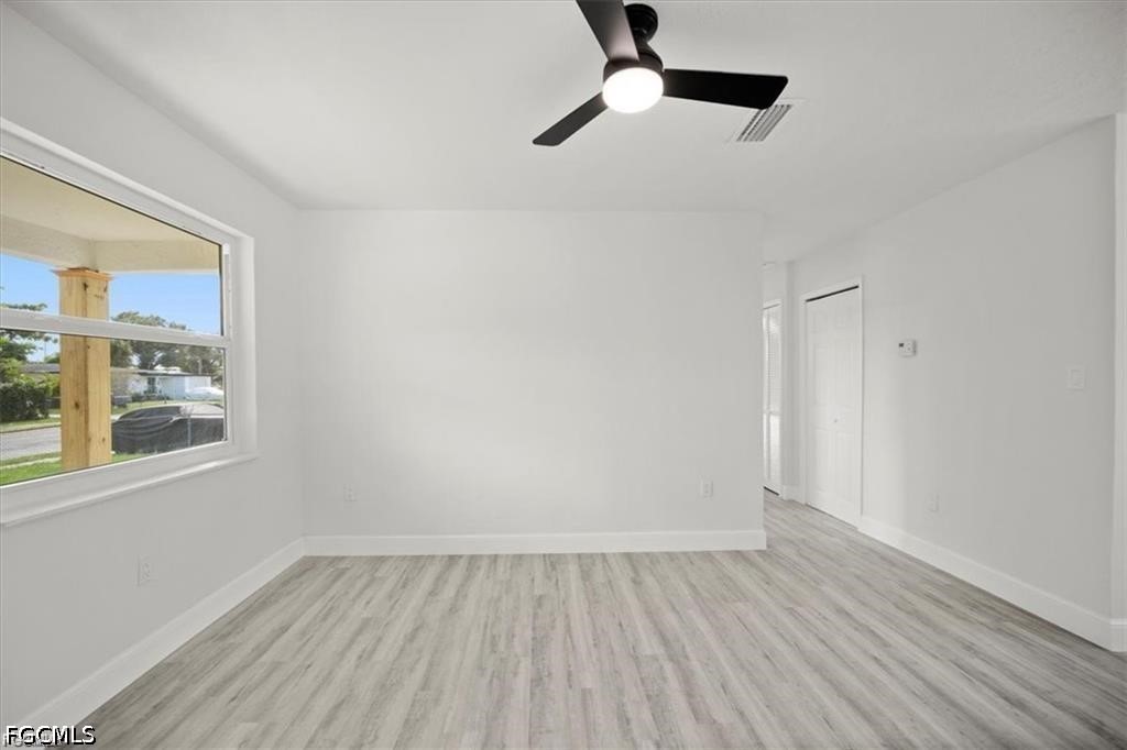 3 Bed SingleFamilyResidence for Sale in Fort Myers, FL — photo 7
