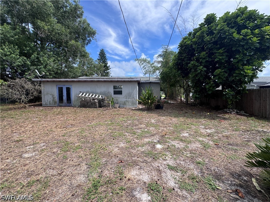2 Bed SingleFamilyResidence for Sale in Naples, FL, $455,000 — photo 7