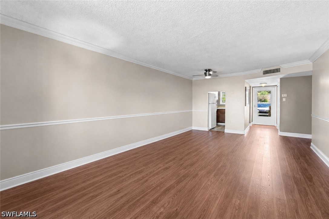 2 Bed Condominium for Sale in Naples, FL, $186,900 — photo 7