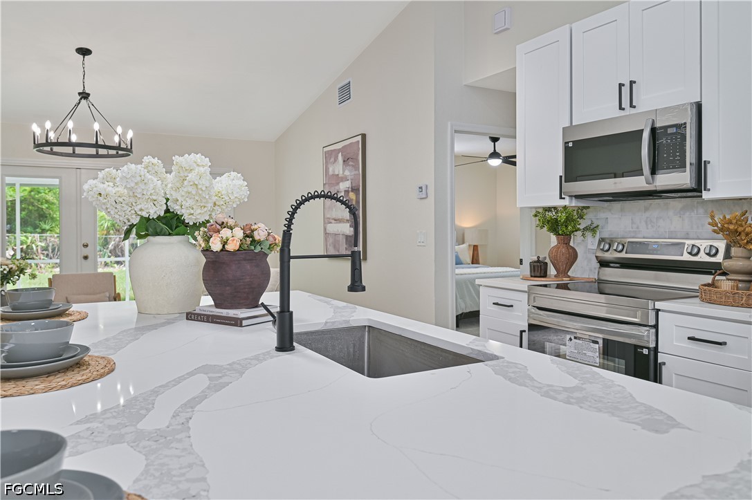 3 Bed SingleFamilyResidence for Sale in San Carlos Park, FL — photo 7