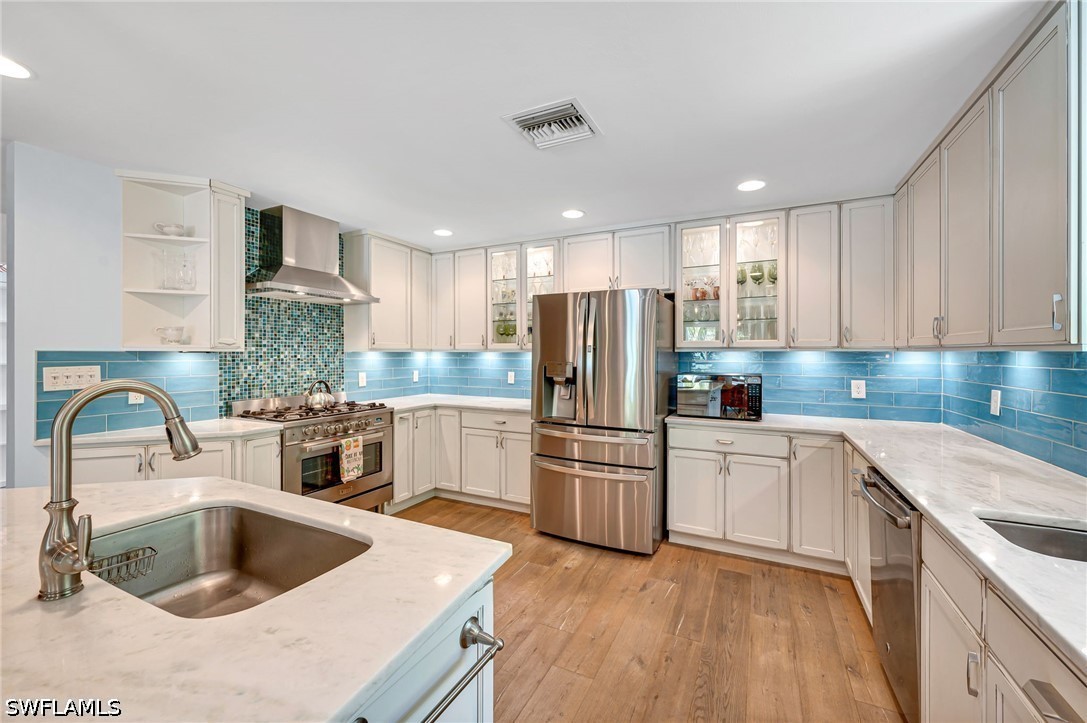5 Bed Pool Home for Sale in Lake Park, FL, $3,189,000 — photo 7