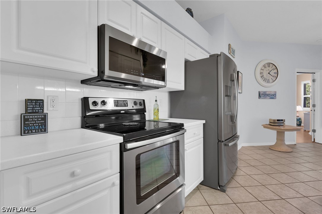 2 Bed SingleFamilyResidence for Sale in North Fort Myers, FL — photo 7