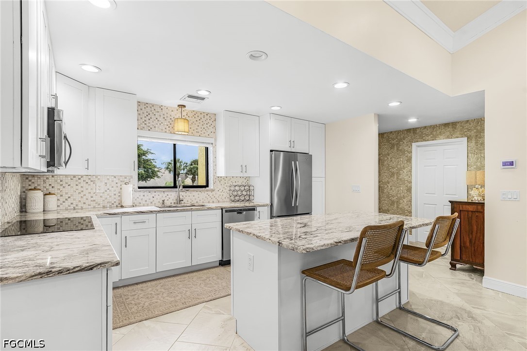 3 Bed Condominium for Sale in Fort Myers, FL, $379,000 — photo 7