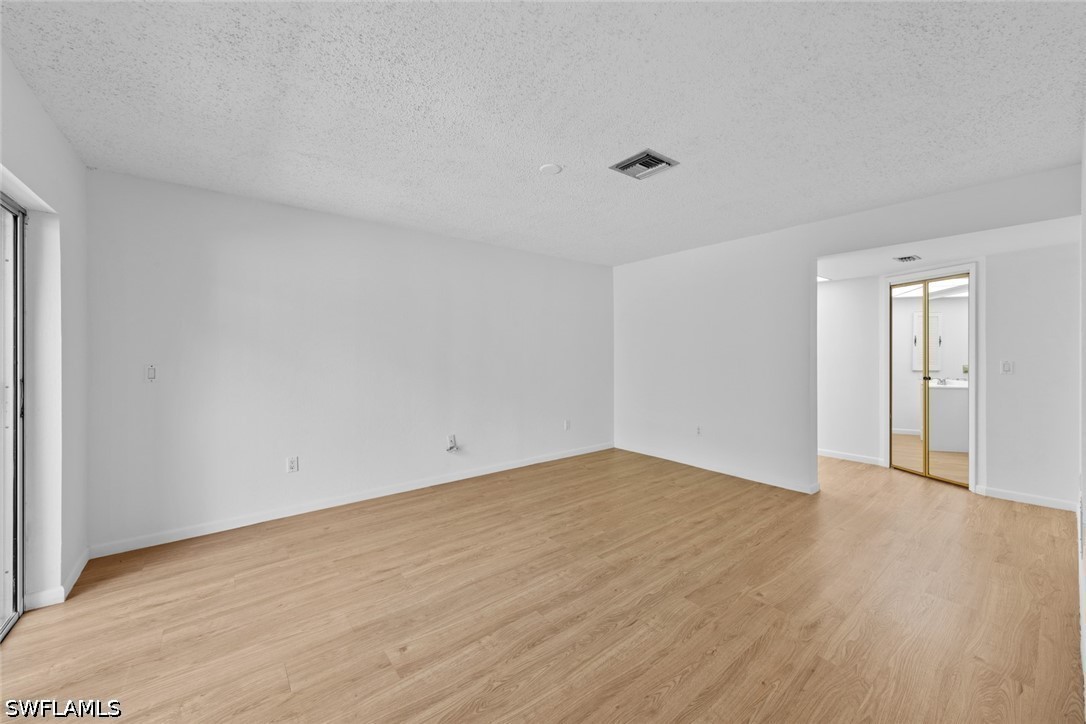3 Bed SingleFamilyResidence for Sale in North Fort Myers, FL — photo 7