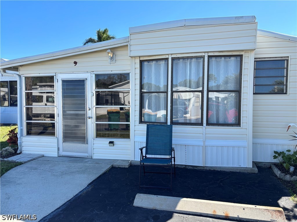 1 Bed ManufacturedHome for Sale in Naples, FL, $72,000 — photo 7