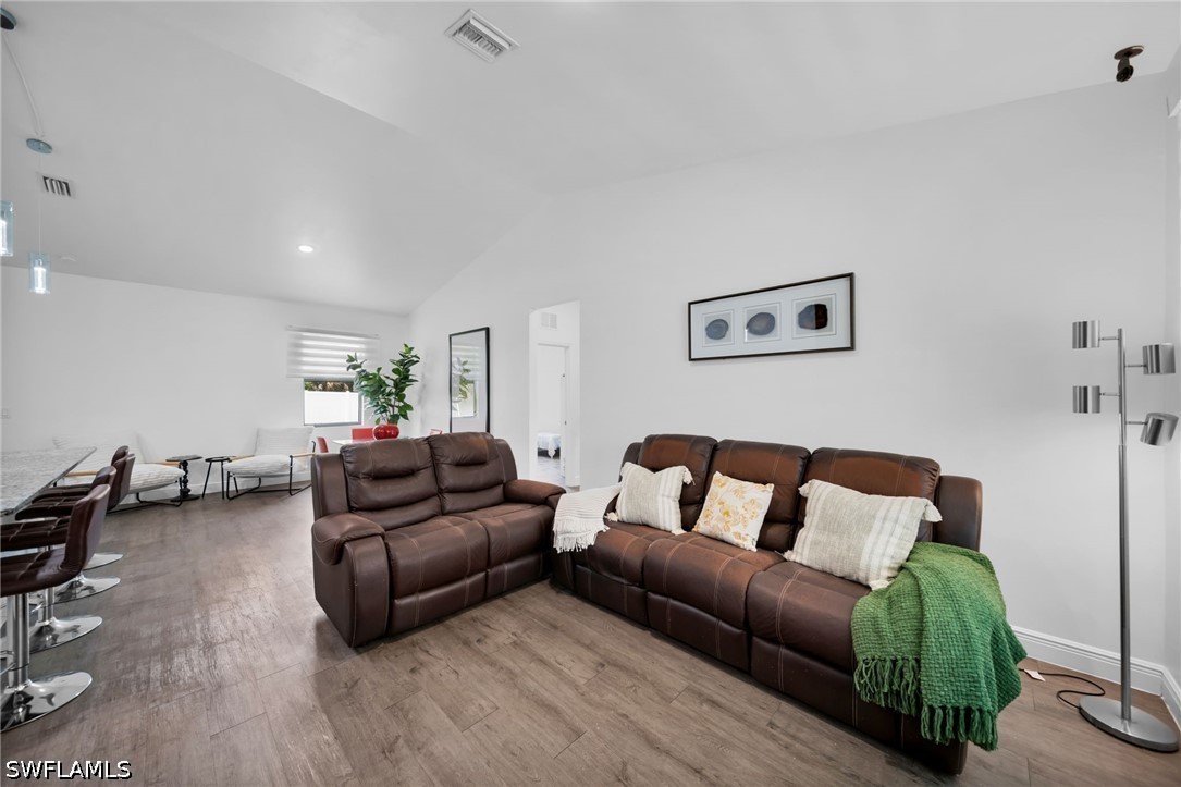 3 Bed SingleFamilyResidence for Sale in Not Applicable, FL — photo 7