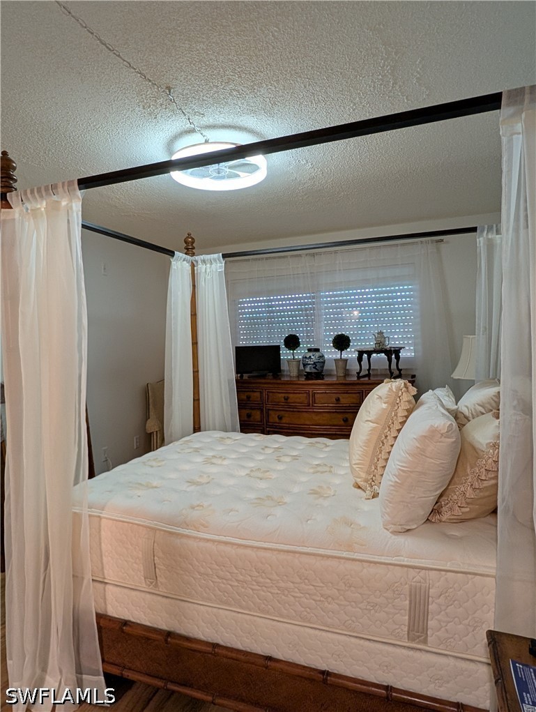 1 Bed Condominium for Sale in Naples, FL, $2,800 — photo 7