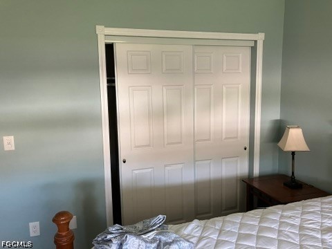 2 Bed Attached for Sale in Myerlee Circle Condo, FL, $1,900 — photo 7