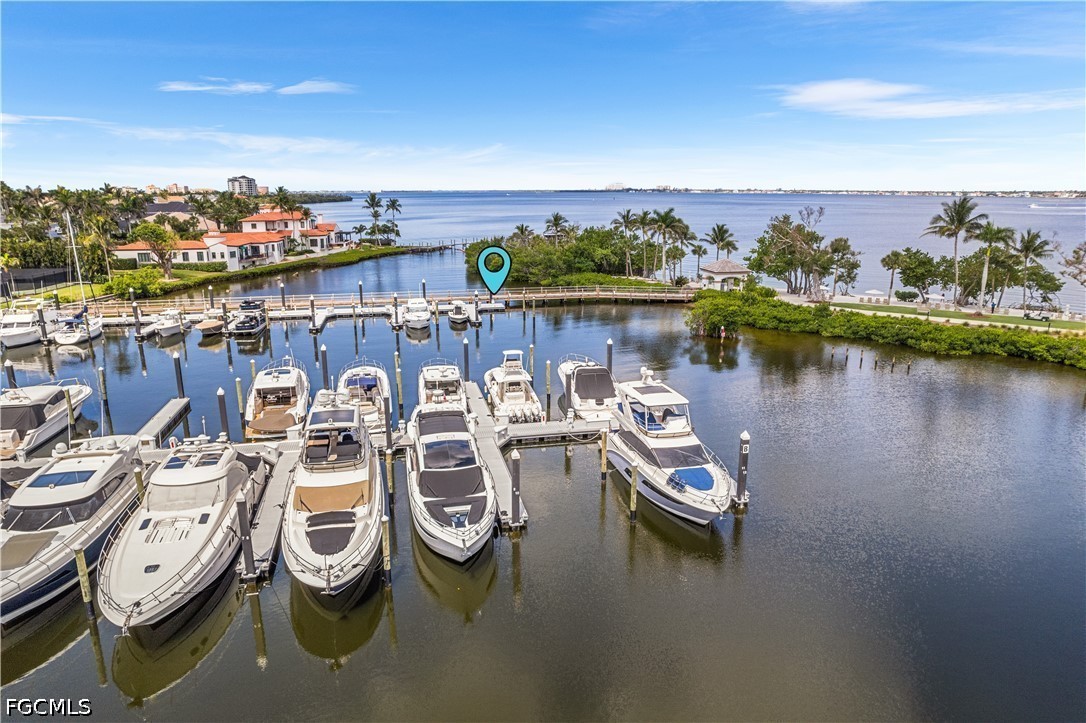 Waterfront Home for Sale in Fort Myers, photo 7