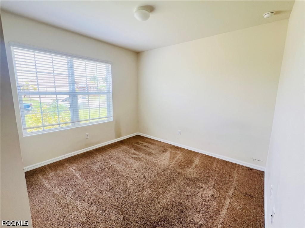 4 Bed SingleFamilyResidence for Sale in Cape Coral, FL — photo 7