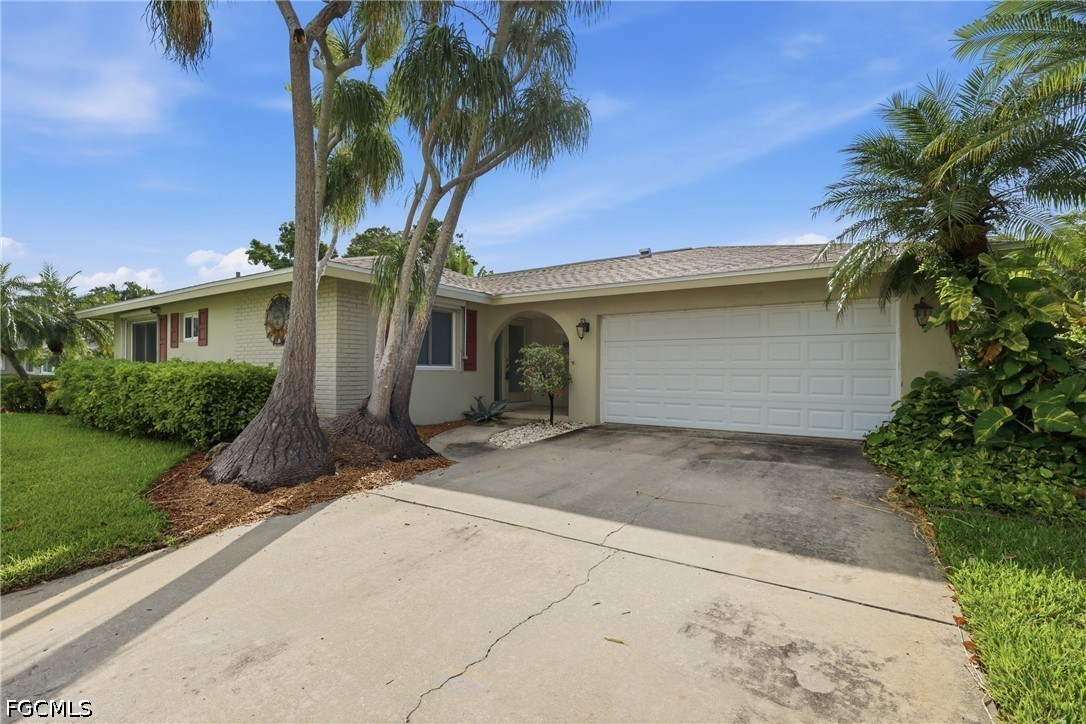 3 Bed Pool Home for Sale in Town And River, FL, $425,000 — photo 7