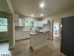 2 Bed SingleFamilyResidence for Sale in Fort Myers, FL — photo 7