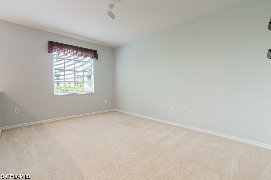 2 Bed Condominium for Sale in Naples, FL, $3,250 — photo 7