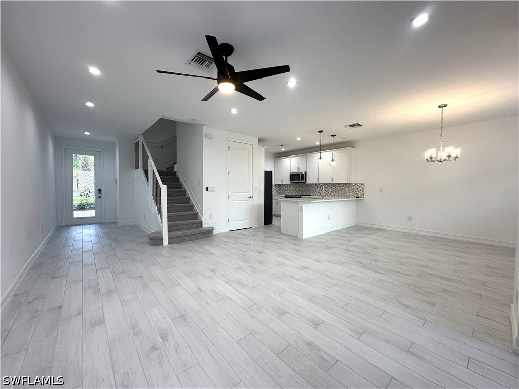 3 Bed Townhouse for Sale in Vanderbilt Reserve, FL, $2,875 — photo 7