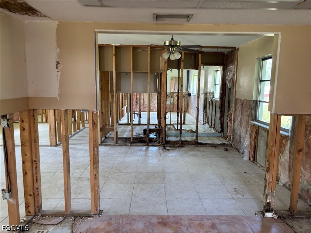 2 Bed SingleFamilyResidence for Sale in Not Applicable, FL — photo 7