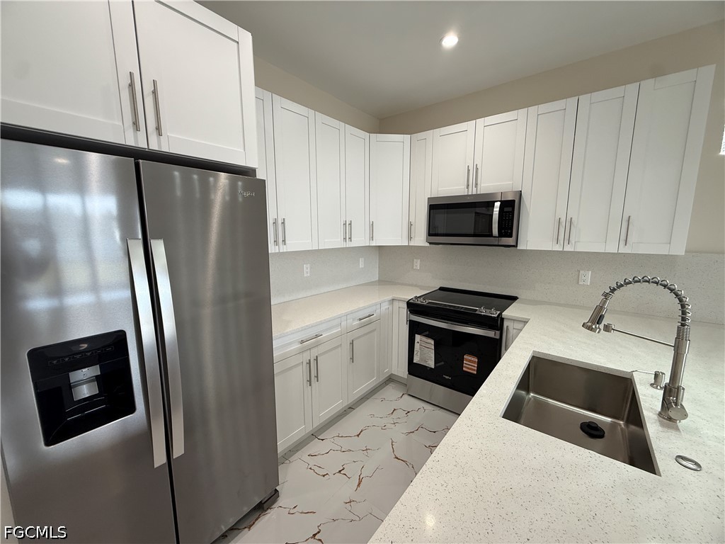 8 Bed Duplex for Sale in Fort Myers, FL, $699,000 — photo 7