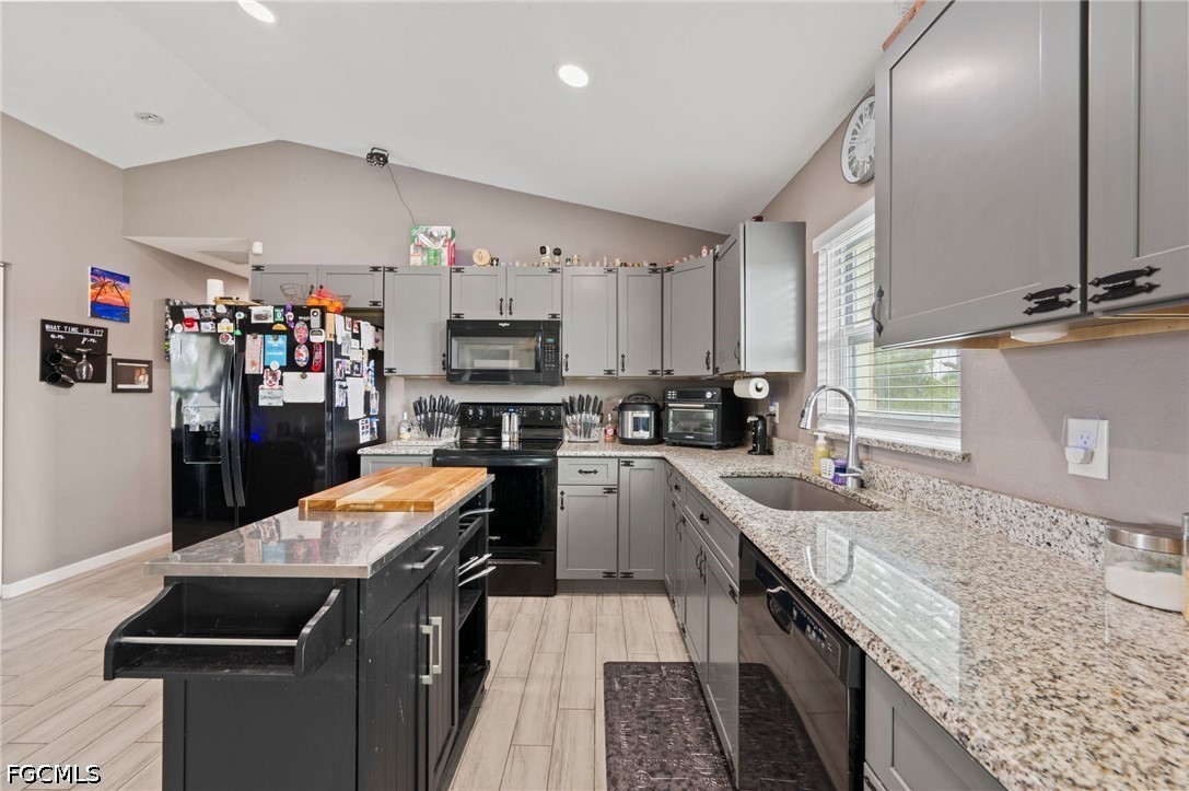 2 Bed SingleFamilyResidence for Sale in Port Labelle, FL — photo 7