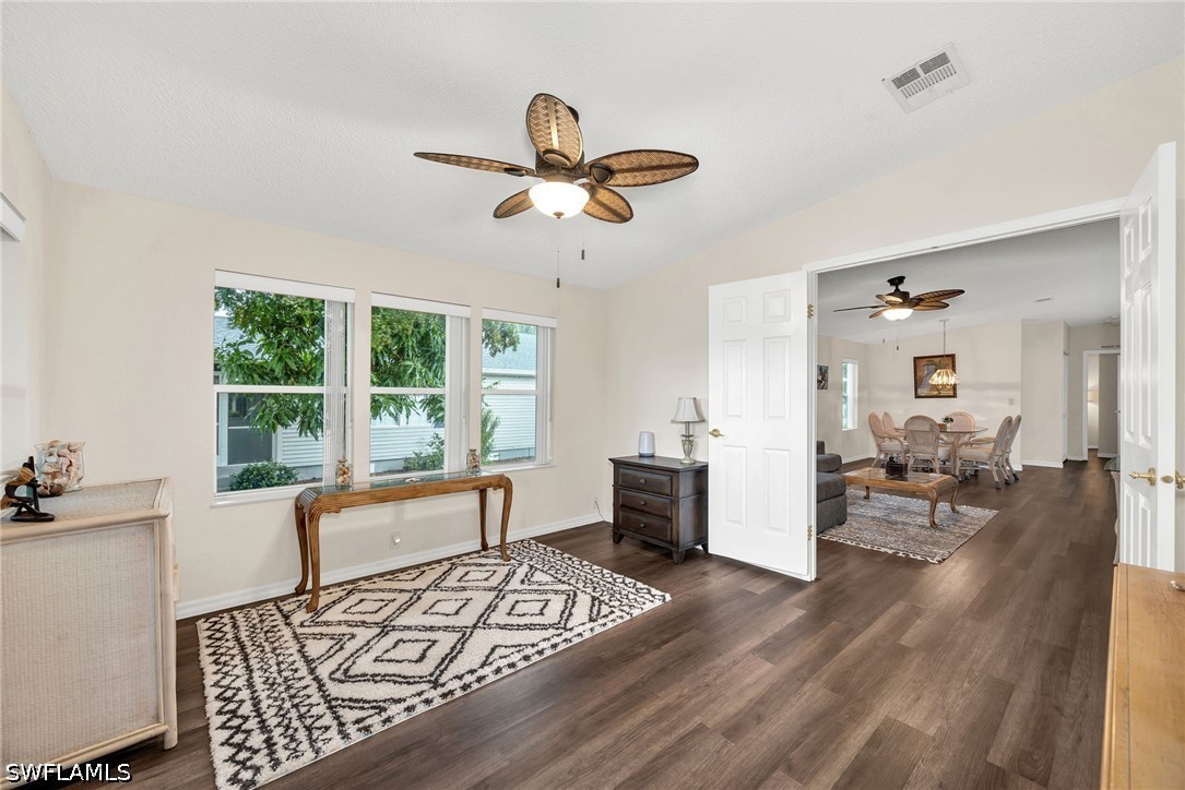 2 Bed SingleFamilyResidence for Sale in Carousel Cove, FL — photo 7