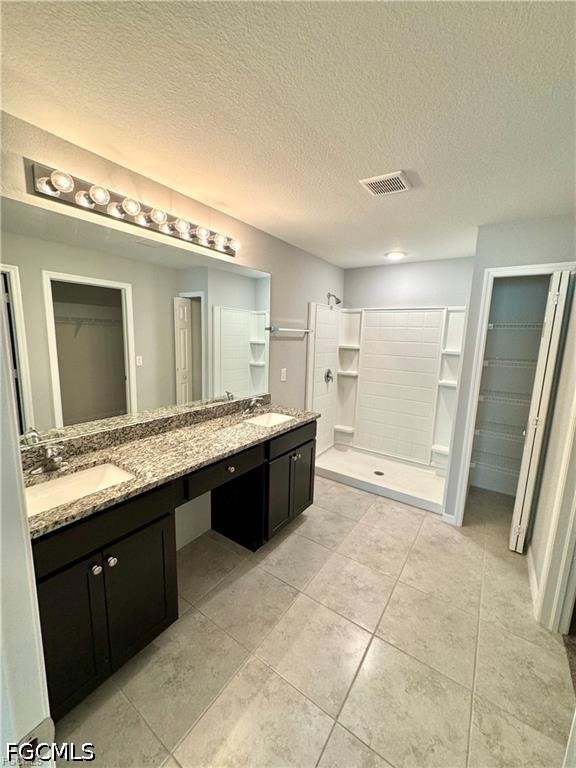 4 Bed SingleFamilyResidence for Sale in Cape Coral, FL — photo 7