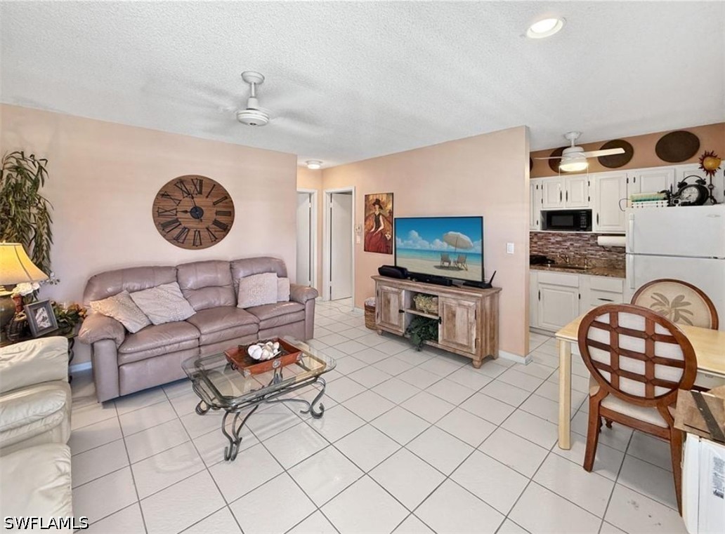 1 Bed Condominium for Sale in Marco Island, FL, $218,900 — photo 7