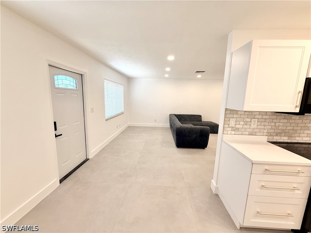 3 Bed SingleFamilyResidence for Sale in Naples, FL, $3,700 — photo 7