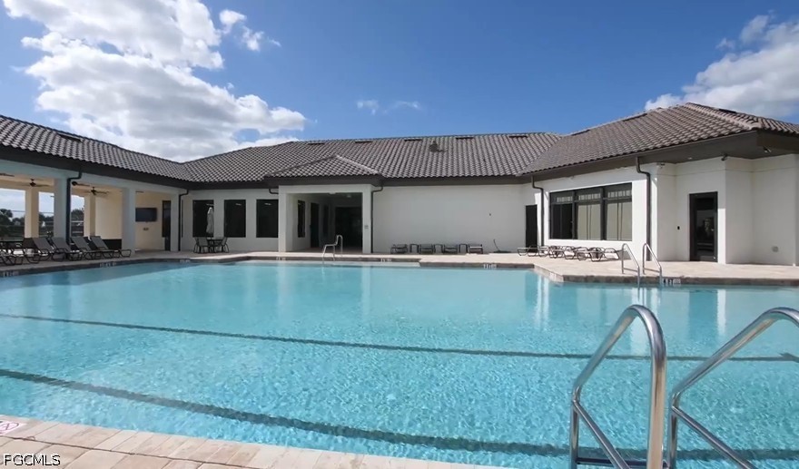 3 Bed Attached for Sale in Portico, FL, $212,000 — photo 7