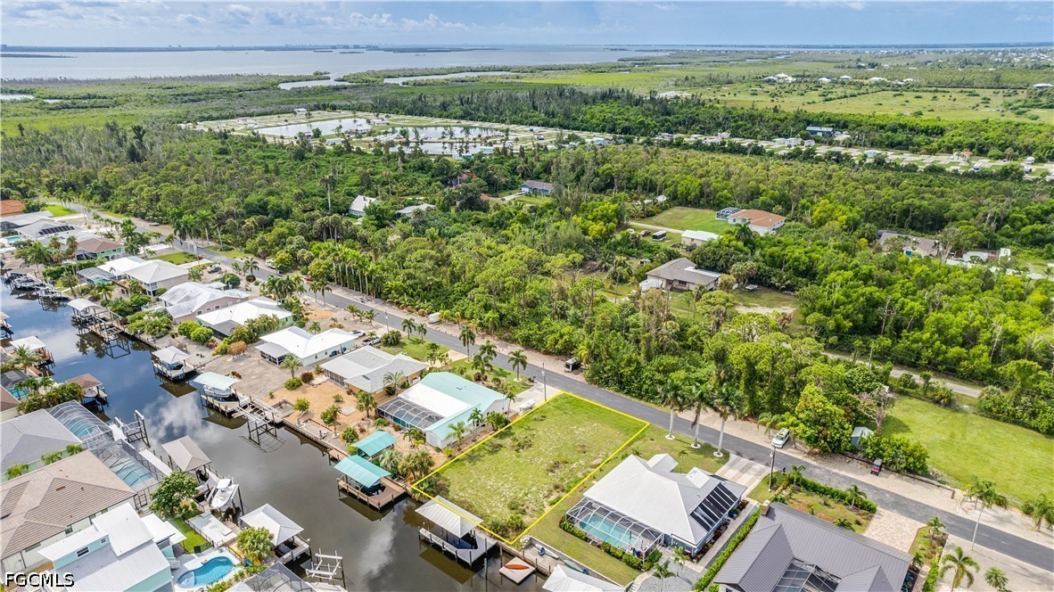 Waterfront Home for Sale in St James City, photo 7