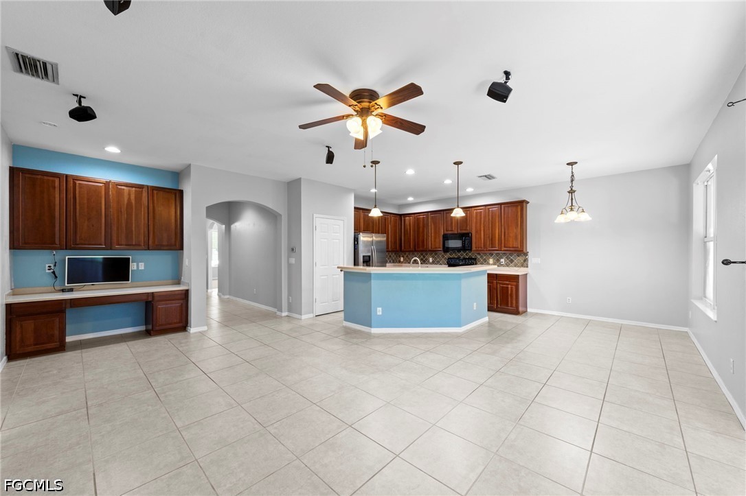 3 Bed SingleFamilyResidence for Sale in Cypress Cay, photo 7
