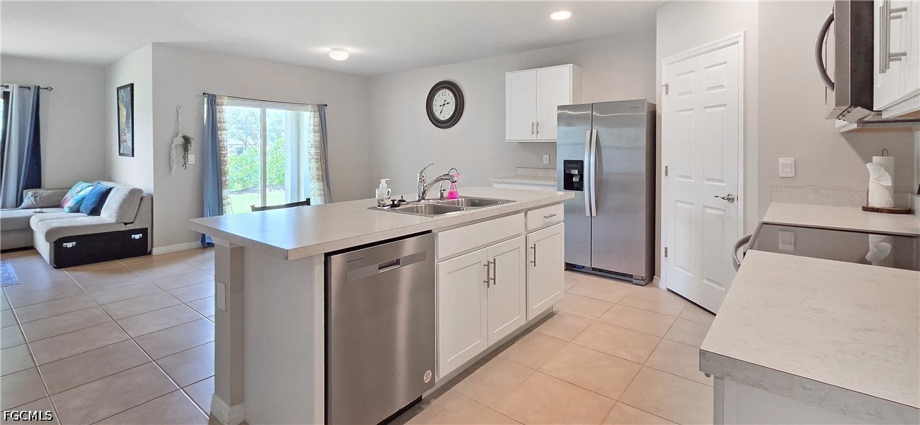 4 Bed SingleFamilyResidence for Sale in Lehigh Acres, photo 7