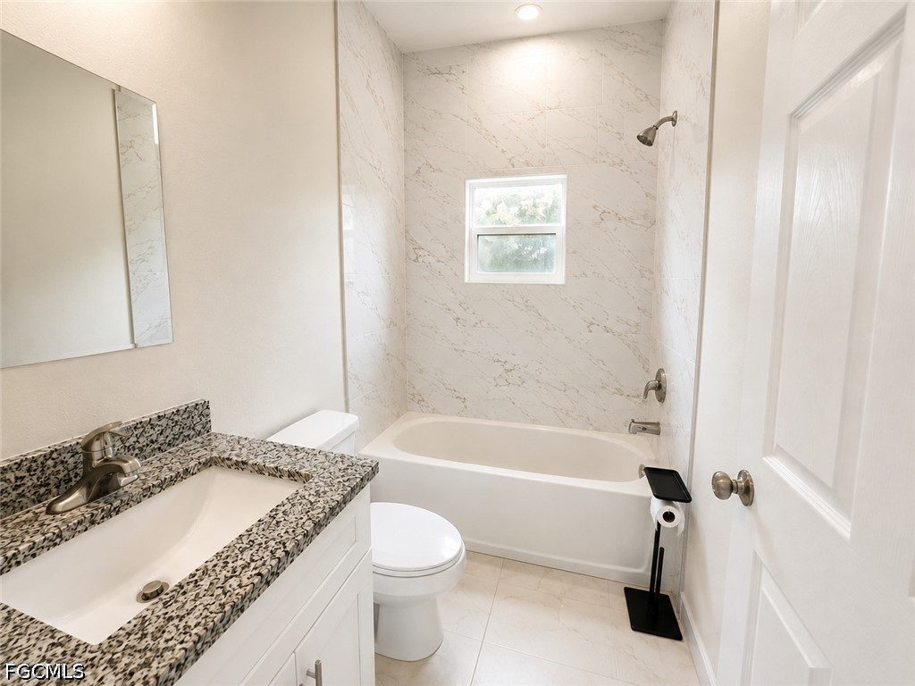 3 Bed SingleFamilyResidence for Sale in Lehigh Acres, FL — photo 7