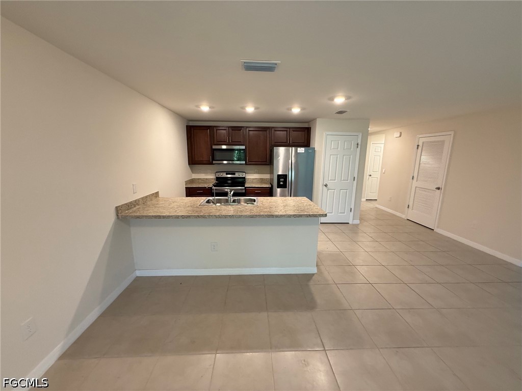 4 Bed SingleFamilyResidence for Sale in Cape Coral, FL — photo 7