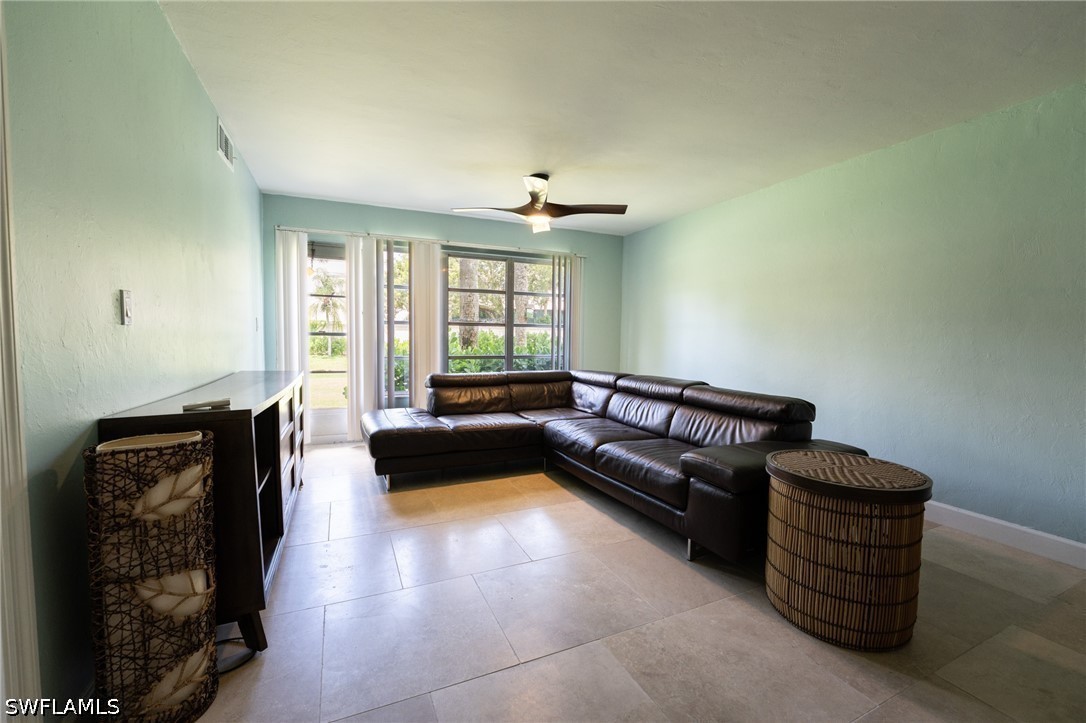 2 Bed Condominium for Sale in Winterpark, FL, $1,850 — photo 7