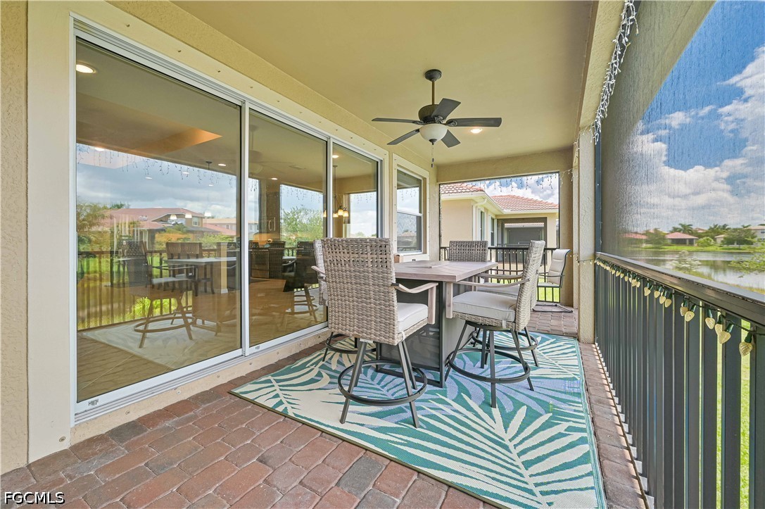 4 Bed Waterfront Home for Sale in Banyan Bay, FL, $394,000 — photo 7