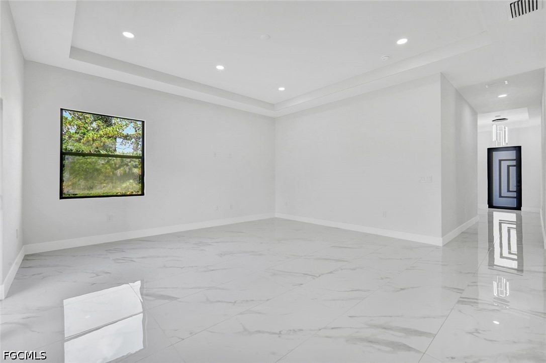 3 Bed SingleFamilyResidence for Sale in Labelle, FL — photo 7