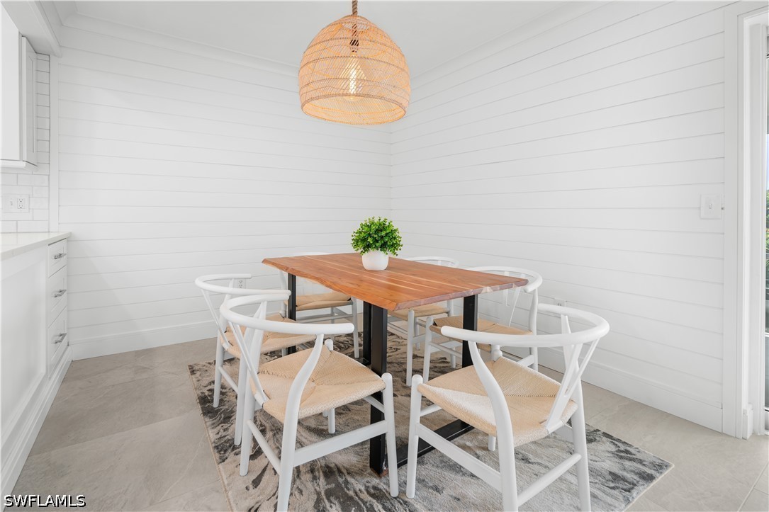 2 Bed Condominium for Sale in Naples, FL, $369,900 — photo 7