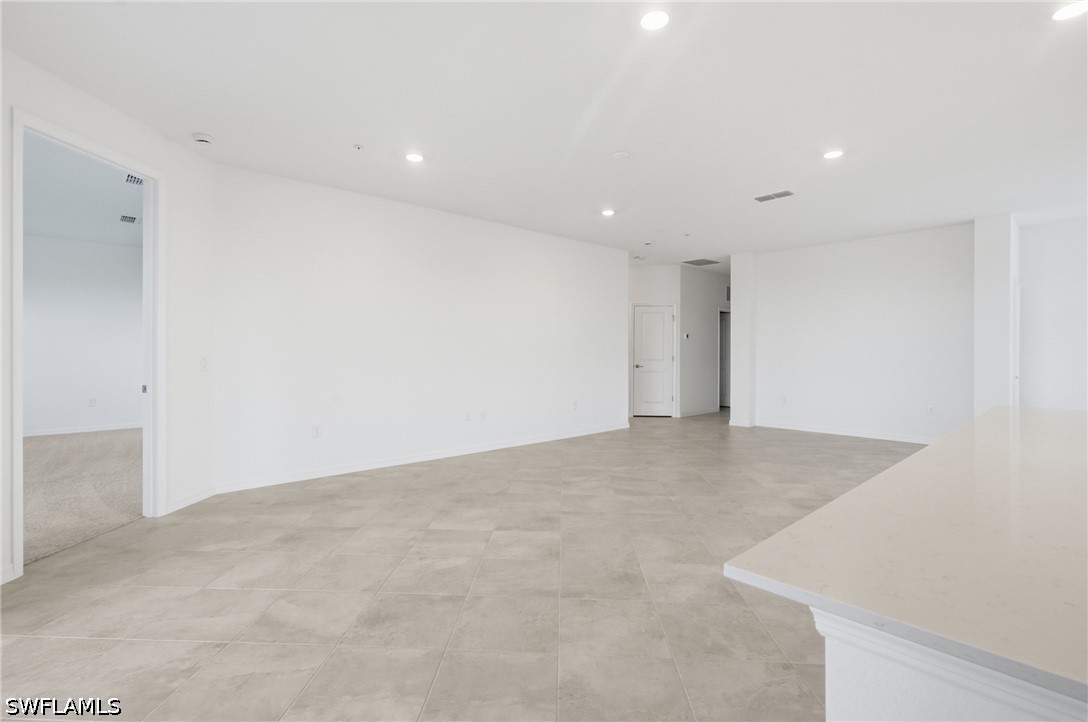 3 Bed Condominium for Sale in Webbs Reserve, FL, $2,500 — photo 7